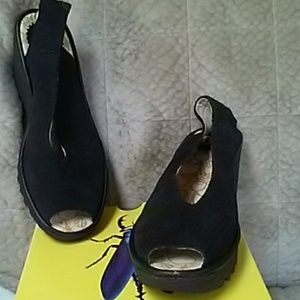 Black Fly London "Yasu"